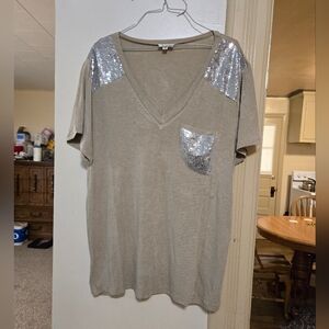 Brand new! Brand new stretchy POL boutique tan tee w/ silver sequins size medium